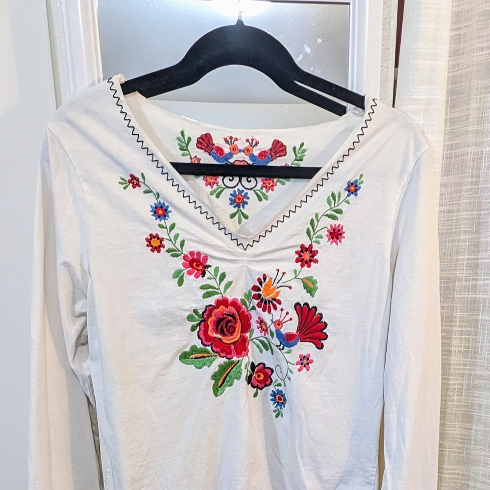 Embroidered Red and White Long Sleeve Top